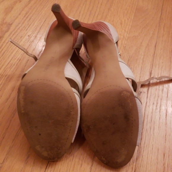 Heels - Picture 4 of 4